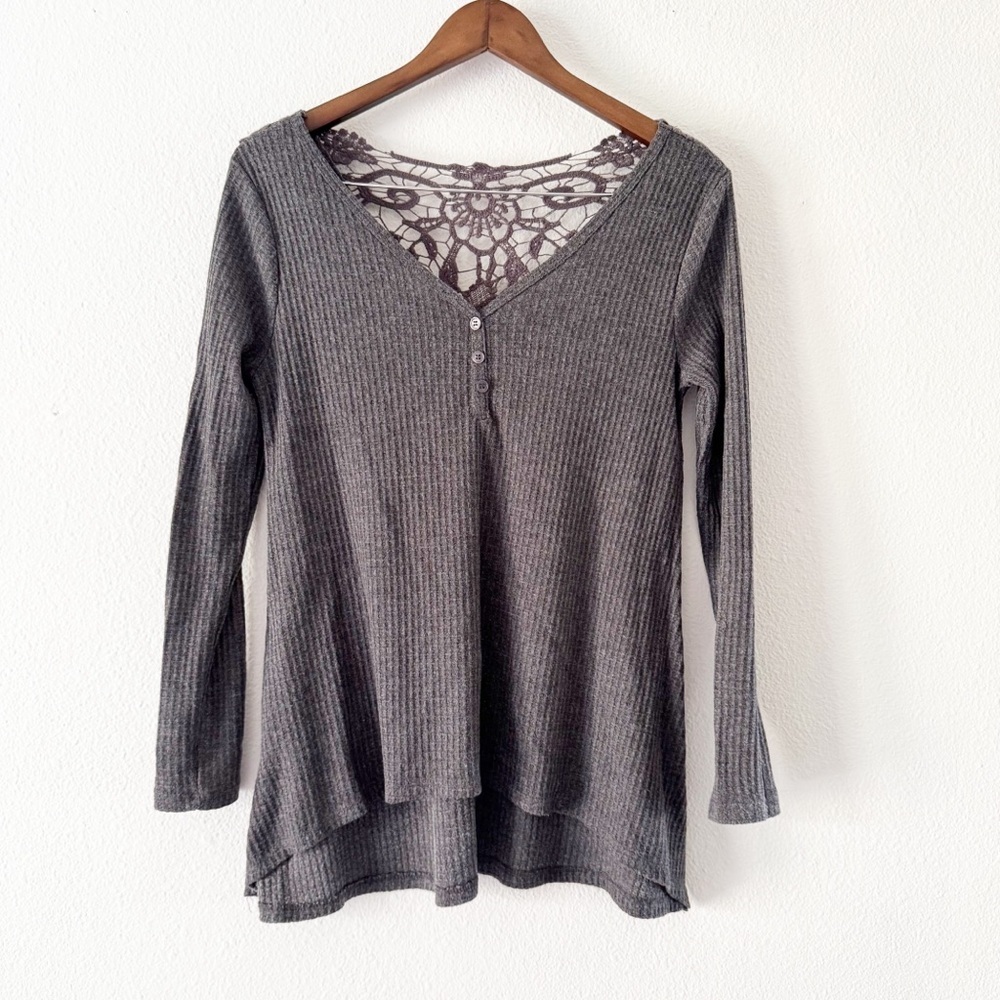 No Comment Lace Detail Back Size Large Henley Waffle Knit Top Boho Casual Chic